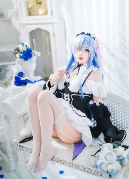 董晴