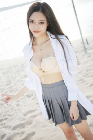 李念裸妆照片大全