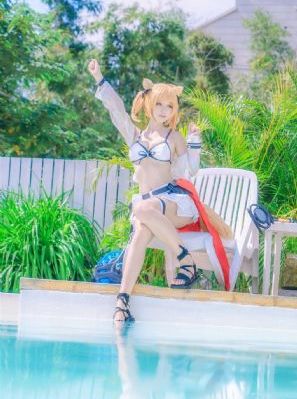 女特警