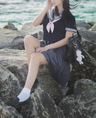 海棠经雨胭脂透
